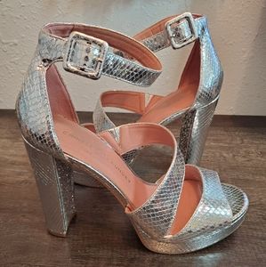 Chinese Laundry Riddle Silver Platform Sandal